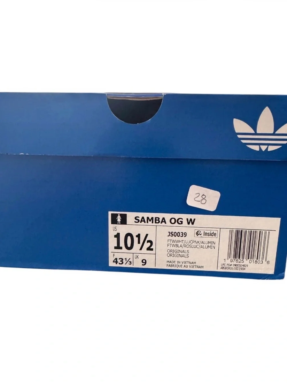 adidas classic silhouette